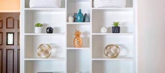 Relax & Refresh Family Pool House w/ BBQ