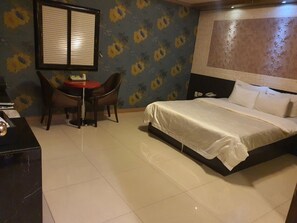 Sistema de insonorización, wifi gratis y ropa de cama