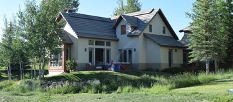 Vail - Club at Cordillera Mountain Home with Exclusive Golf/Ski Privileges