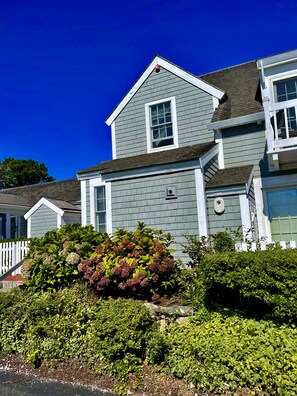 Exterior - Your Oasis Awaits (Mashpee)