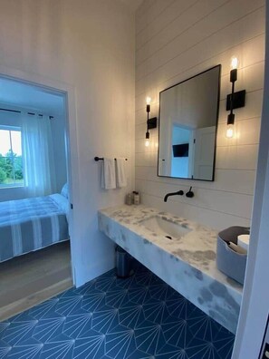 Nicht klassifiziertes Bild, 3 von 21, Schaltfläche