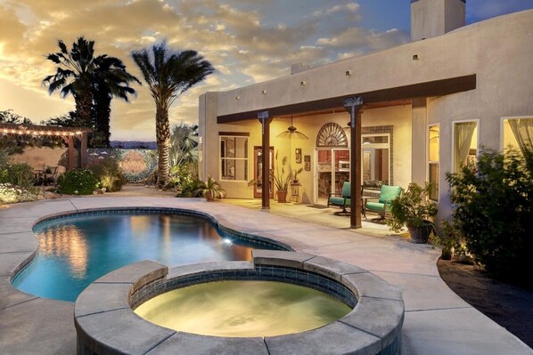 Outdoor pool, a heated pool - A Beautiful Desert Escape with Everything You Need! (Palm Springs)