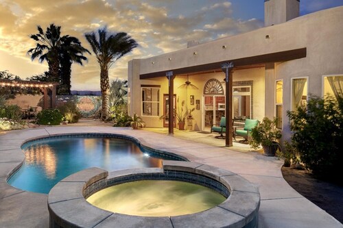 A Beautiful Desert Escape with Everything You Need!