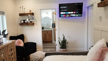 1 bedroom, free WiFi, bed sheets, wheelchair access