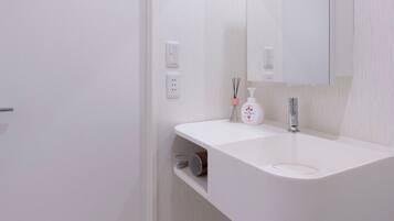 Free toiletries, hair dryer, towels