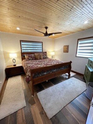 3 Schlafzimmer, Schreibtisch, kostenloses WLAN, Bettwäsche