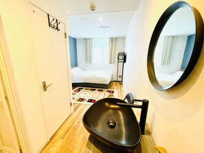 1 sovrum, skrivbord, gratis wi-fi och sängkläder