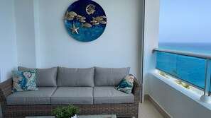 Smart TV - Condo Arco Iris , in the beach, pool, hot water (Playa Juan Dolio)
