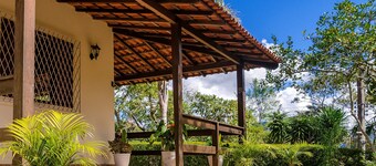 Refúgio Serrano > In the middle of the Atlantic Forest