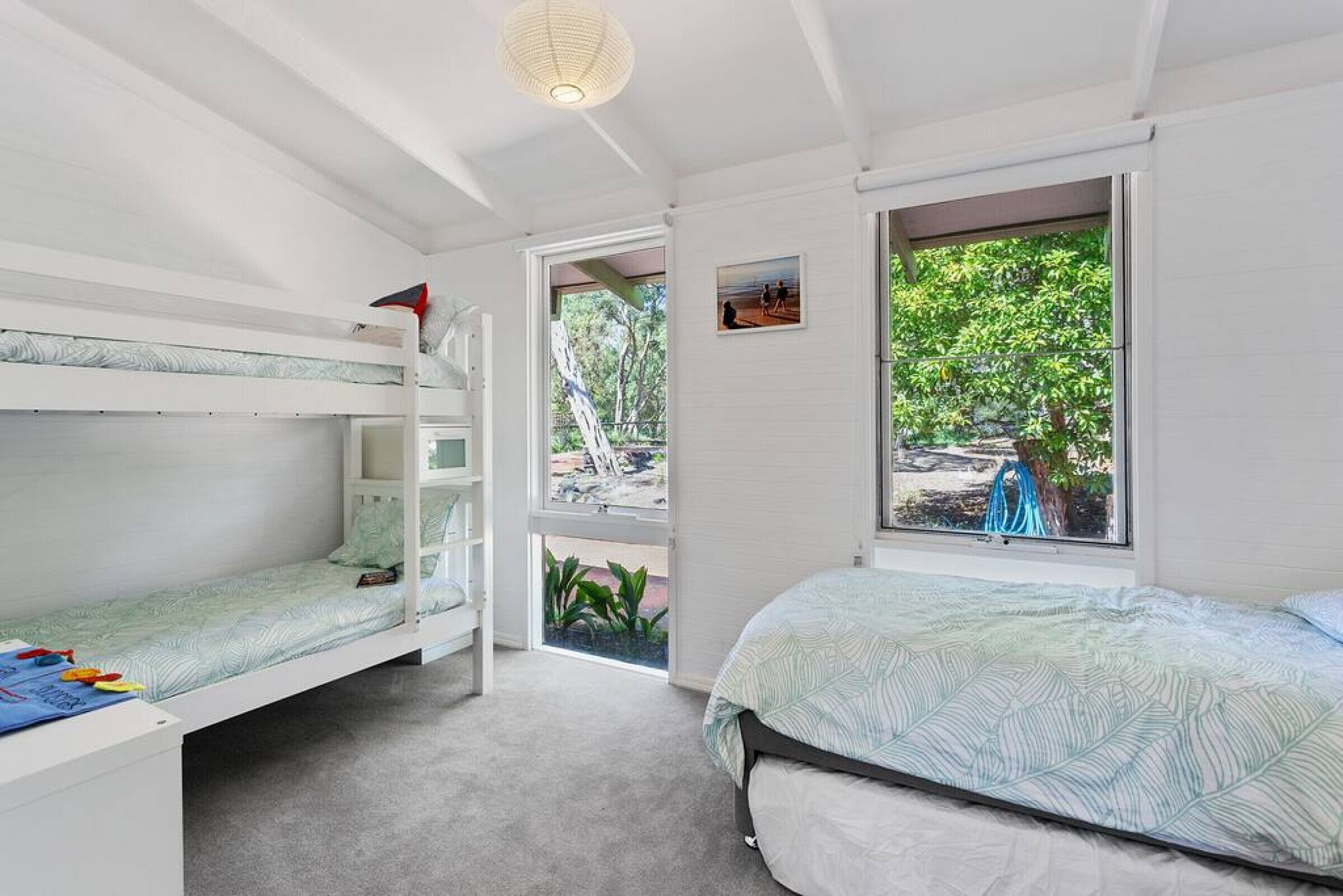 3 bedrooms, iron/ironing board, free WiFi