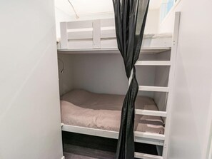 1 bedroom, Internet