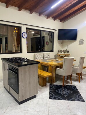 Unclassified image, 5 of 15, button - Casa Blanca, con Jacuzzi de Lujo (Peñol)