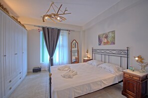 3 bedrooms, travel crib, free WiFi