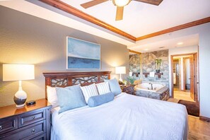 New King Bed on the Primary Suite by the Bath Tub - Westgate 4409 AB (Park City)