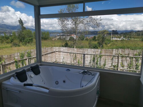 Casa en el Lago San Pablo