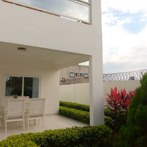 Beautiful modern villa in Avepozo, Lomé 