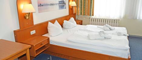 1 chambre, bureau, lit parapluie, Wi-Fi