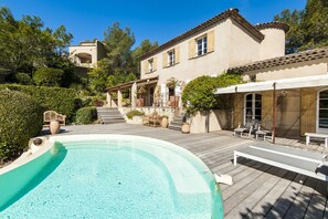 Alberca al aire libre