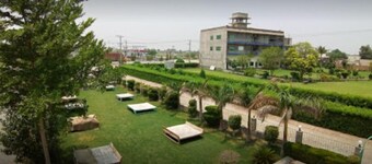 Greenway Hotel & Restaurant