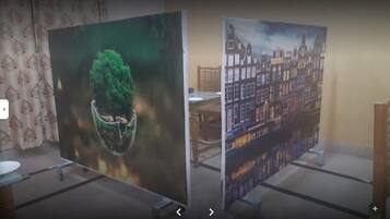 المنشأة من الداخل