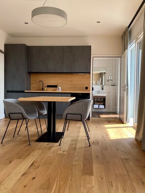 Apartment XL | In-room dining - Burgau Hotel Sonnenhof (Burgau)