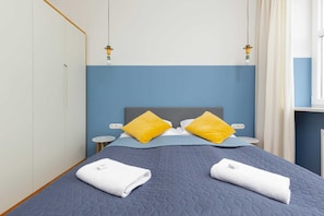 1 bedroom, iron/ironing board, WiFi, bed sheets