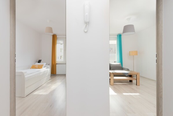 3 bedrooms, desk, iron/ironing board, WiFi