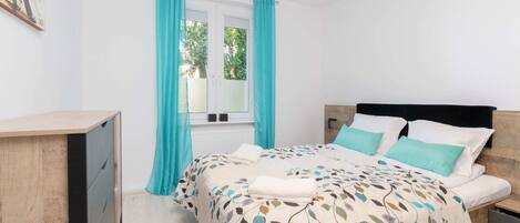 3 soverom, skrivebord, strykejern/-brett og wi-fi