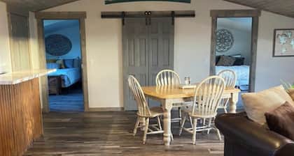 Golden Views In Every Direction!