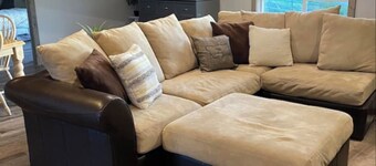 Golden Views In Every Direction!