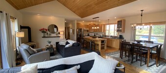 Fresh Modern Country Farmhouse!