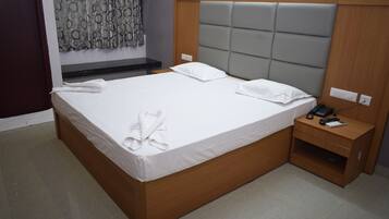 Habitación estándar (AC) | Wifi gratis y ropa de cama