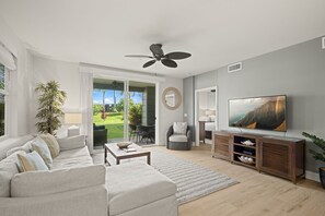 Condo, 3 Bedrooms | Living area | Smart TV, offices