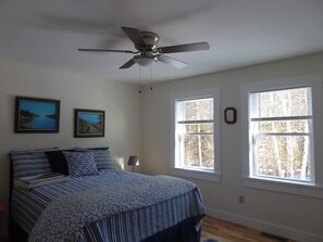 2 bedrooms, desk, free WiFi, bed sheets