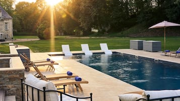 Piscine extérieure (ouverte en saison)
