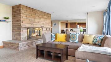 Smart TV, fireplace, foosball