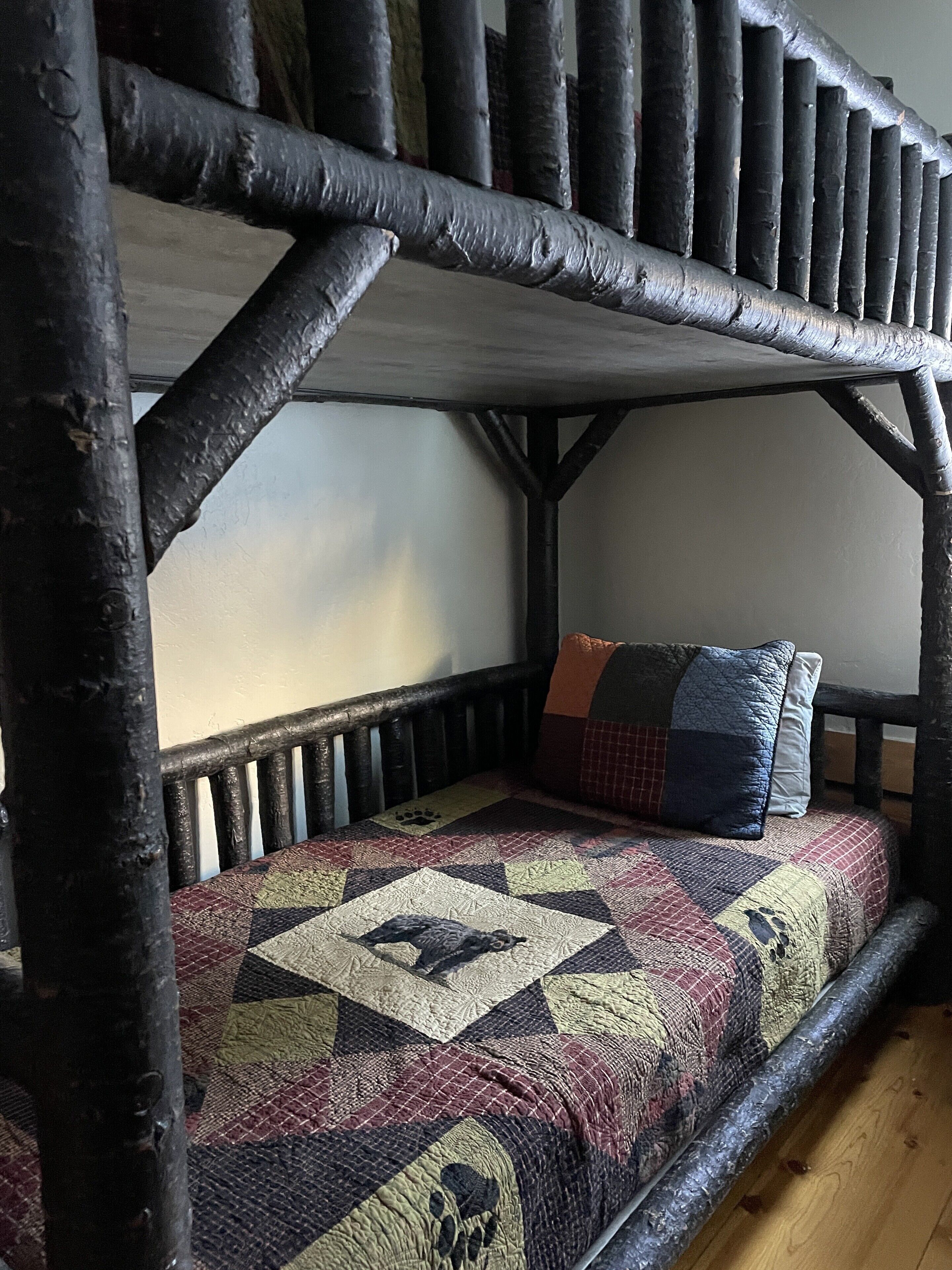 4 chambres, accès au Wi-Fi (inclus), literie fournie