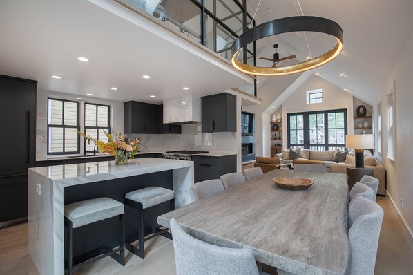 Dining - 1st In Line: Mtn. Modern Home, Hot Tub & High End (Telluride)