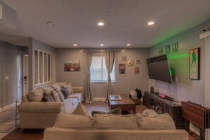 Smart TV, books