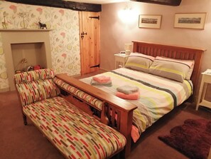 3 chambres, accès au Wi-Fi (inclus), literie fournie