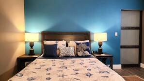1 bedroom, memory-foam beds, desk, iron/ironing board - Beachfront Oceanview Condo Centrally Located For All Your Maui Adventures (Kihei)