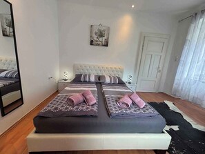 3 bedrooms, WiFi
