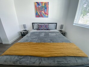 2 bedrooms, iron/ironing board, free WiFi, bed sheets