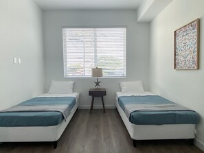 2 chambres, fer et planche à repasser, Wi-Fi gratuit, draps fournis