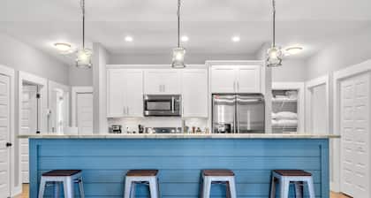 Walk to Lake Tomahawk • Fenced Yard • Bocce • EV Charger