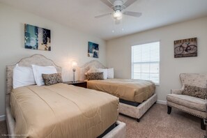 4 bedrooms, iron/ironing board, WiFi, bed sheets
