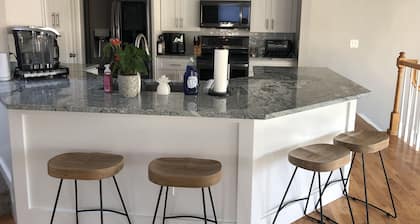 Coastal Boho Beach Escape - 1 block to paradise