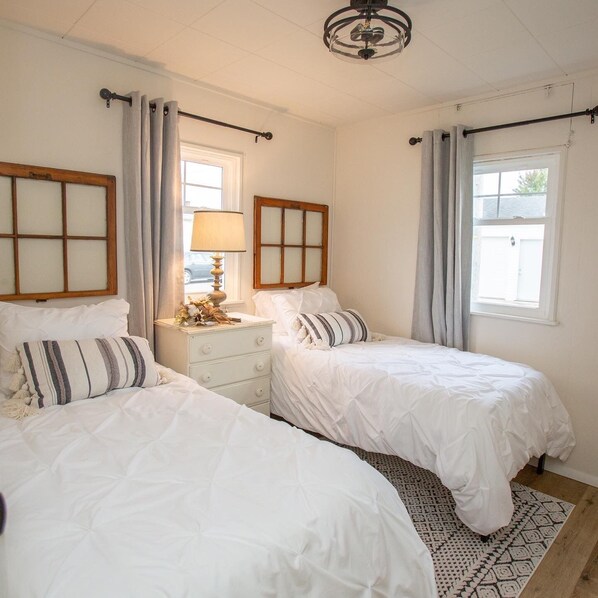 2 makuuhuonetta, silitysrauta/-lauta, vauvan matkasänky, ilmainen Wi-Fi