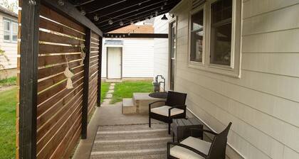 Cheerful 2 Bedroom Cottage on 5th in Decatur IN