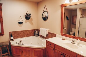 Bathtub, hair dryer, towels
